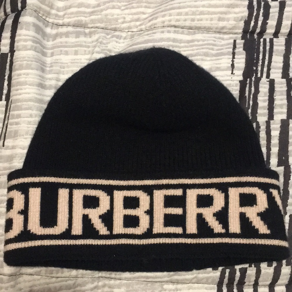 Burberry hat